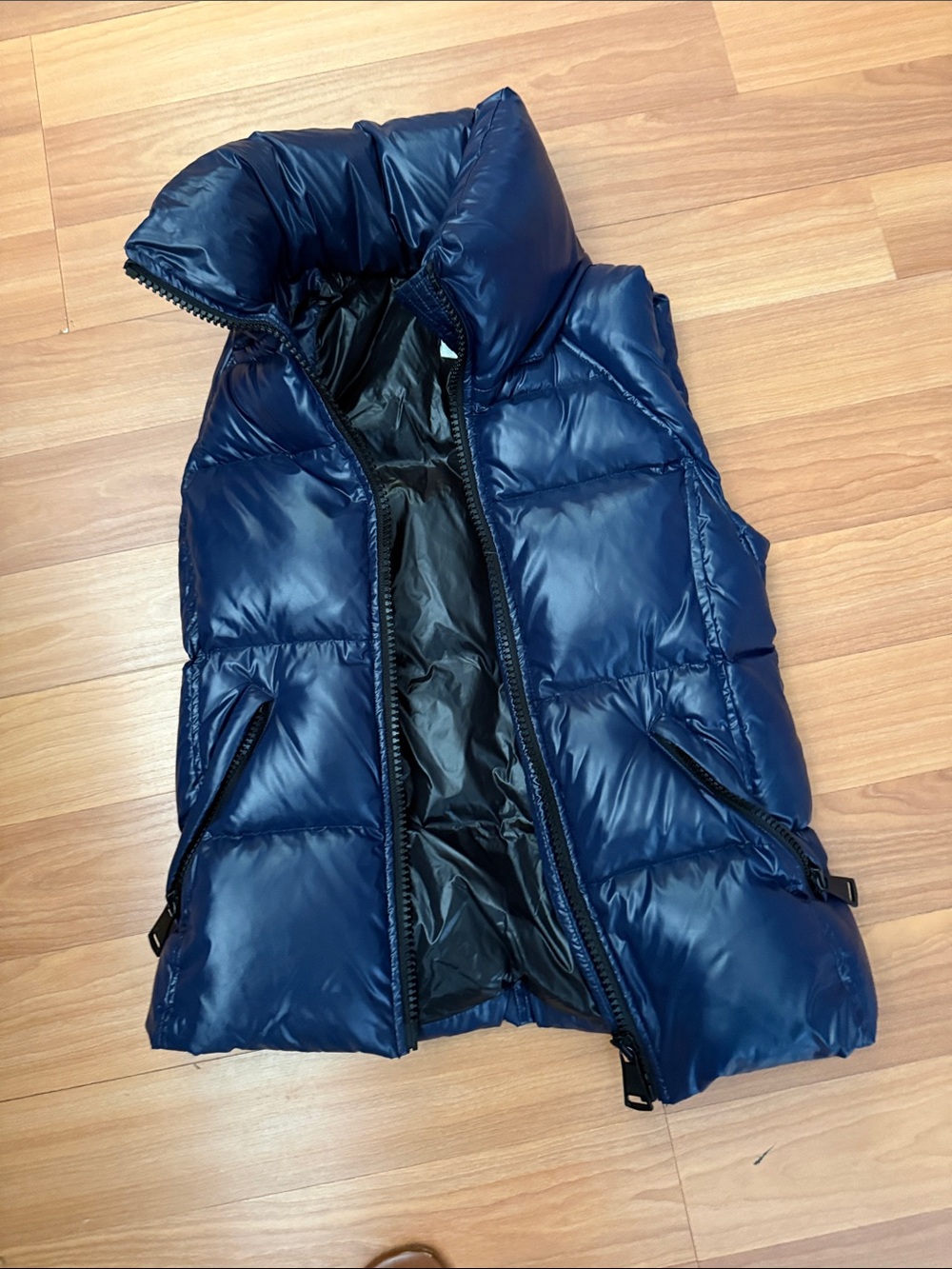 SAM. Womens Navy Blue Puffer Vest